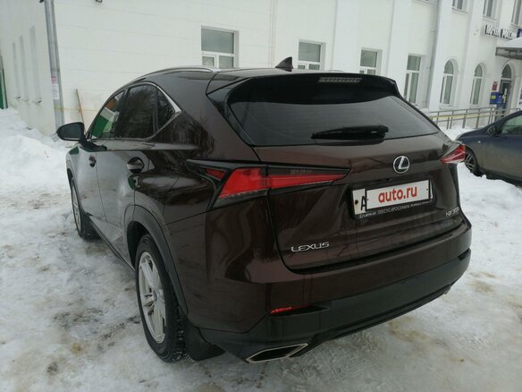 2017 Lexus NX 300 I Рестайлинг, коричневый, 3800000 рублей - вид 11