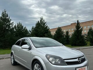 2010 Opel Astra GTC H Рестайлинг, серебристый, 750000 рублей, вид 2