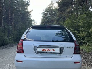 1999 Toyota Nadia, белый, 620000 рублей, вид 2