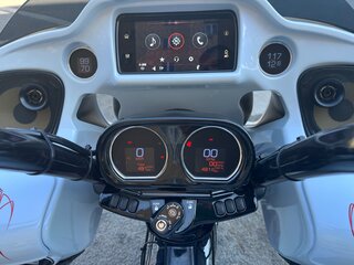 2022 Harley-Davidson Road Glide Special, белый, 6200000 рублей, вид 5