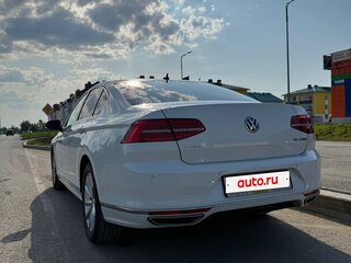 2017 Volkswagen Passat B8, белый, 1900000 рублей, вид 2