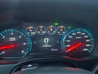 2020 Chevrolet Tahoe IV, чёрный, 4800000 рублей, вид 4