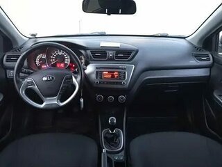 2015 Kia Rio III Рестайлинг, белый, 780000 рублей, вид 4