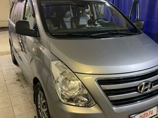 2016 Hyundai Grand Starex I Рестайлинг, серебристый, 2150000 рублей, вид 3