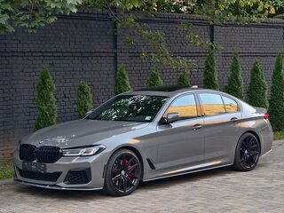 2021 BMW 5 серии 540i xDrive VII (G30/G31/G38) Рестайлинг, серый, 5491000 рублей, вид 2