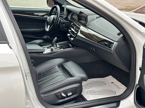2018 BMW 5 серии 530i VII (G30/G31/G38), белый, 3390000 рублей - вид 13