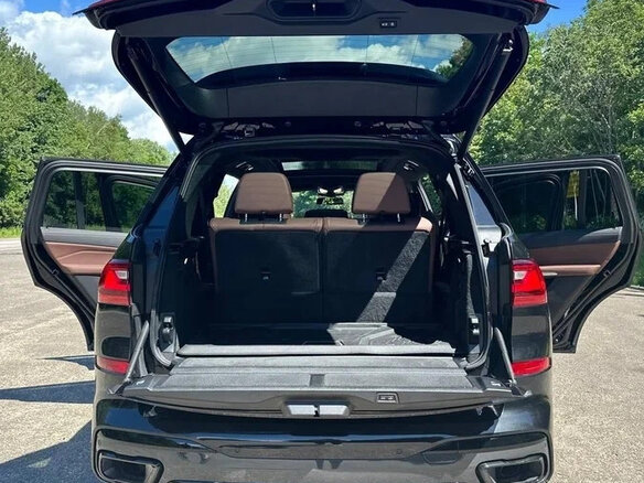 2022 BMW X7 40i I (G07), чёрный, 9690000 рублей - вид 14
