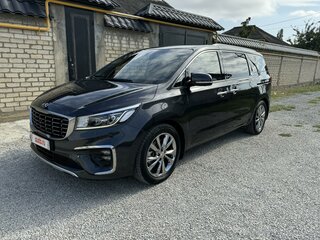 2018 Kia Carnival III, серый, 2790000 рублей, вид 1