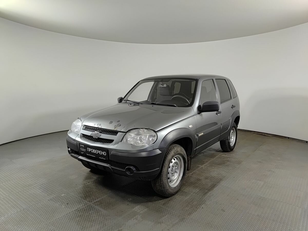 Открыть фотографии: Chevrolet Niva I Рестайлинг