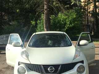 2011 Nissan Juke I, белый, 1050000 рублей, вид 3