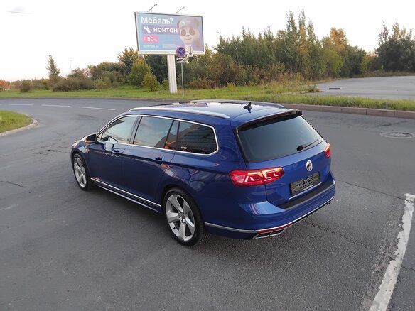 2020 Volkswagen Passat B8 Рестайлинг, синий, 2275000 рублей - вид 2