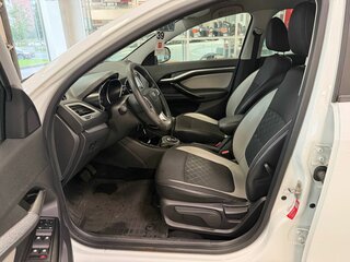 2018 Lada (ВАЗ) Vesta SW Cross I, белый, 719000 рублей, вид 5