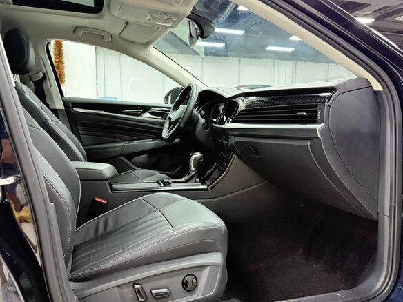 2022 Volkswagen Passat (North America and China) II (China Market) Рестайлинг, чёрный - вид 11