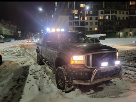 2005 Ford F-250, серый, 2399000 рублей, вид 1