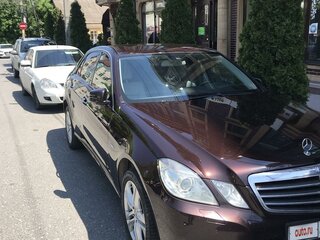 2011 Mercedes-Benz E-Класс 200 7G-Tronic IV (W212, S212, C207), коричневый, 1850000 рублей, вид 1