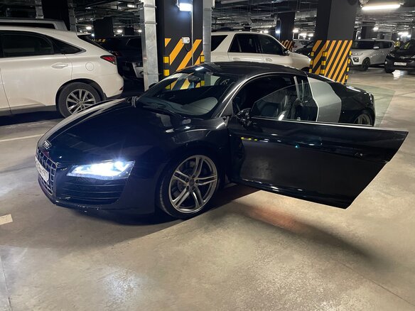 2008 Audi R8 V8 I (Typ 42), чёрный - вид 1