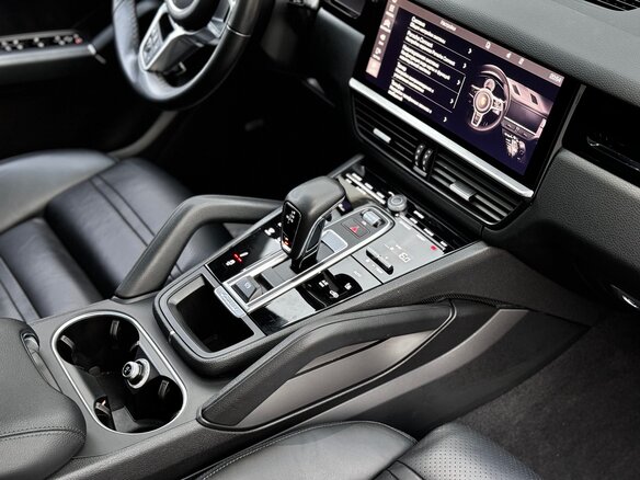2020 Porsche Cayenne Coupé III, серый - вид 26