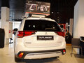 2019 Mitsubishi Outlander III Рестайлинг 3, белый - вид 9