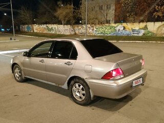 2001 Mitsubishi Lancer Cedia IX, серый, 320000 рублей, вид 5