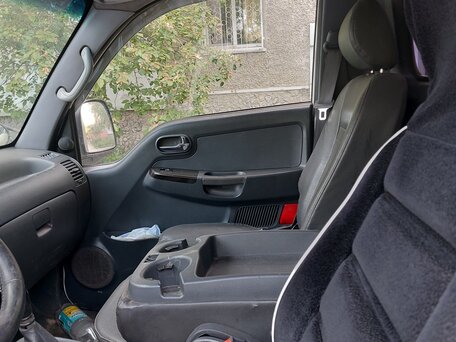 2010 Kia Bongo, белый, 1270000 рублей, вид 4
