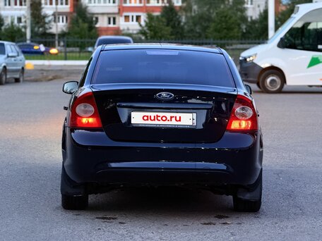 2010 Ford Focus II Рестайлинг, чёрный, 430000 рублей, вид 5
