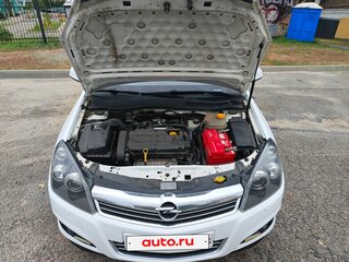 2012 Opel Astra H Рестайлинг, белый, 650000 рублей, вид 3