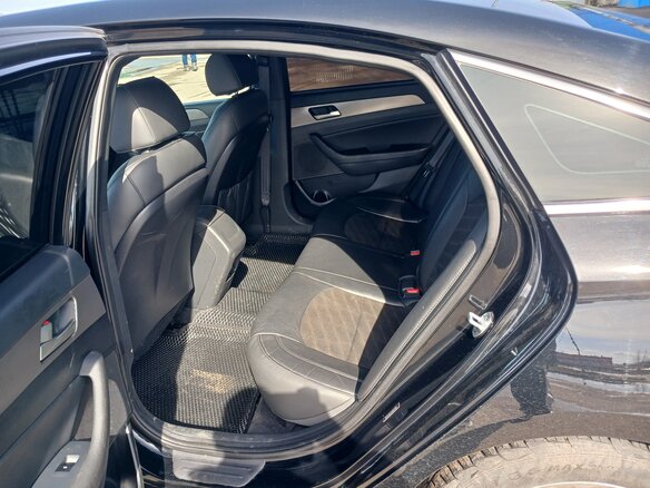 2018 Hyundai Sonata VII (LF) Рестайлинг, чёрный, 1880000 рублей - вид 5