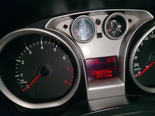 2008 Ford Focus II Рестайлинг, серебристый, 750000 рублей, вид 5