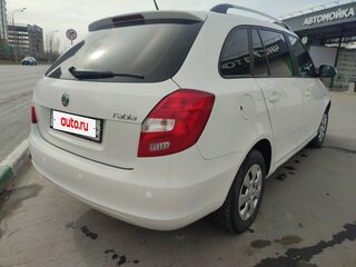2012 Skoda Fabia II Рестайлинг, белый, 365000 рублей, вид 4