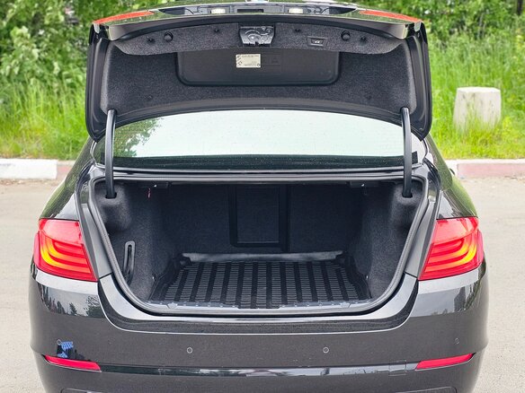2012 BMW 5 серии 525d xDrive VI (F10/F11/F07), чёрный - вид 13