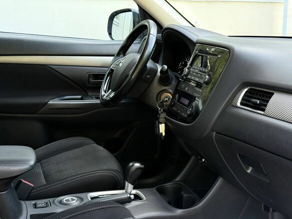 2015 Mitsubishi Outlander III Рестайлинг 2, серый - вид 11