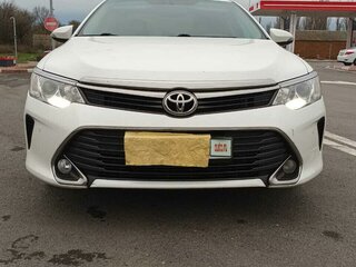 2015 Toyota Camry VII (XV50) Рестайлинг, белый, 2200000 рублей, вид 1