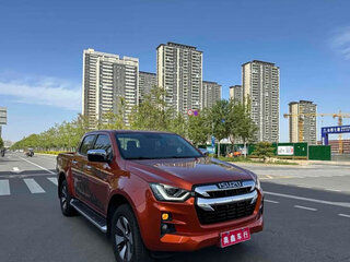 2023 Isuzu D-Max III, оранжевый, 2500000 рублей, вид 2