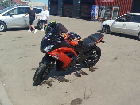 2014 Kawasaki Ninja 400, красный, 410000 рублей, вид 4