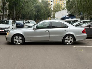 2008 Mercedes-Benz E-Класс 230 III (W211, S211) Рестайлинг, серебристый, 1100000 рублей, вид 4