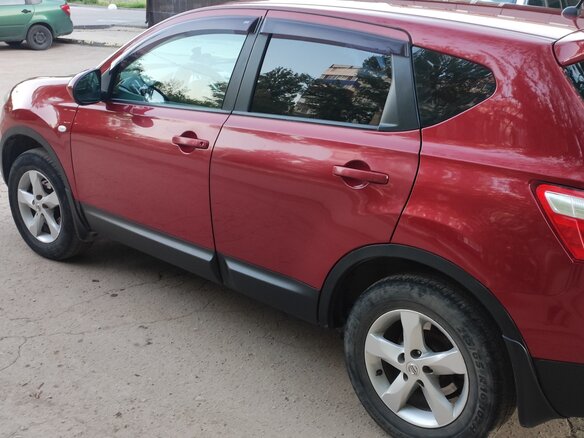 2012 Nissan Qashqai I Рестайлинг, красный, 1010000 рублей - вид 3