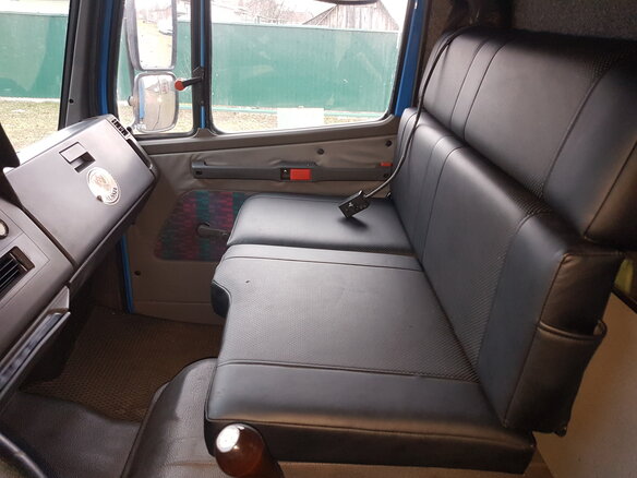 1994 Mercedes-Benz 814, синий, 1050000 рублей - вид 10