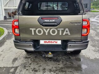 2022 Toyota Hilux VIII Рестайлинг 2, зелёный, 5550000 рублей, вид 3