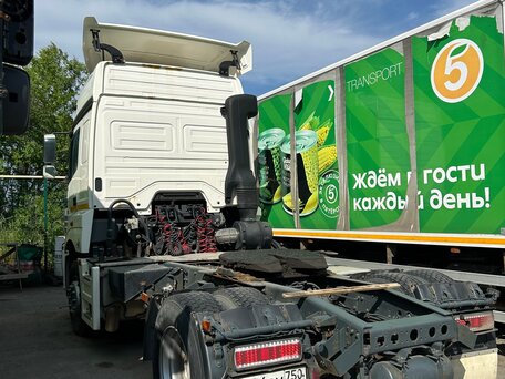 2019 КамАЗ 5490 NEO, белый, 1800000 рублей, вид 4