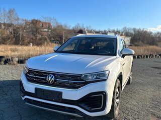 2021 Volkswagen Tayron GTE I, белый, 3600000 рублей, вид 4