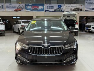 2026 Skoda Superb III Рестайлинг, чёрный, 2615000 рублей, вид 3