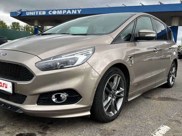 2019 Ford S-MAX II, бежевый, 1890000 рублей