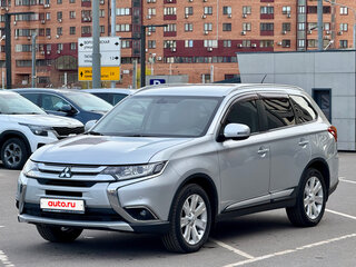 2016 Mitsubishi Outlander III Рестайлинг 2, серебристый, 1380000 рублей, вид 1