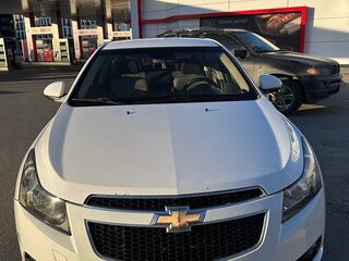 2012 Chevrolet Cruze I, белый, 700000 рублей, вид 3