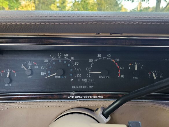 1992 Buick Roadmaster VIII, золотистый, 600000 рублей - вид 13