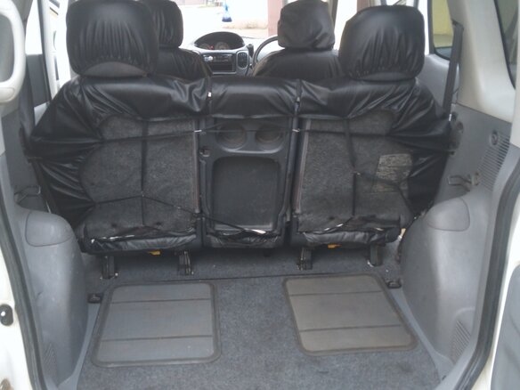 2001 Toyota FunCargo, белый, 550000 рублей - вид 5