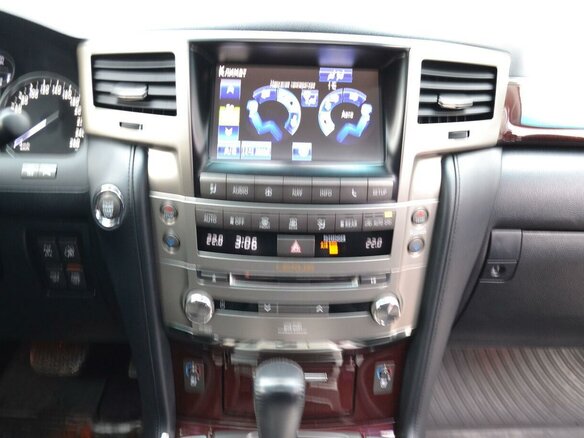 2012 Lexus LX Arctic Trucks 570 AT33 III Рестайлинг, белый - вид 18