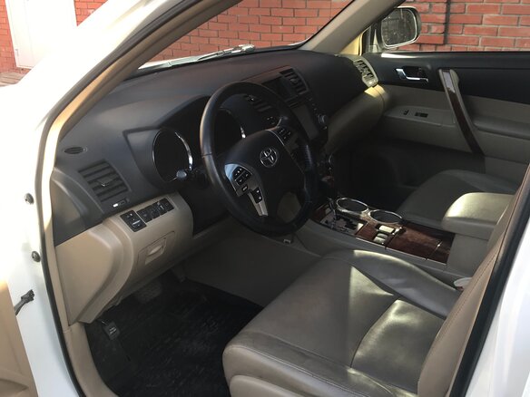 2012 Toyota Highlander II (XU40) Рестайлинг, белый, 1700000 рублей - вид 5