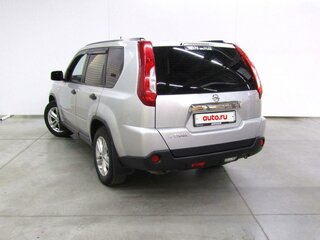 2012 Nissan X-Trail II Рестайлинг, серебристый, 1400000 рублей, вид 5