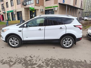 2017 Ford Kuga II Рестайлинг, белый, 1500000 рублей, вид 4